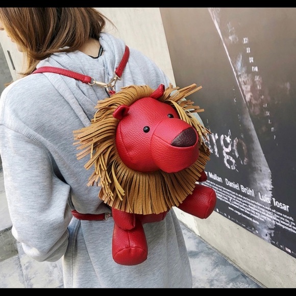 Lion backpack - Picture 3 of 4